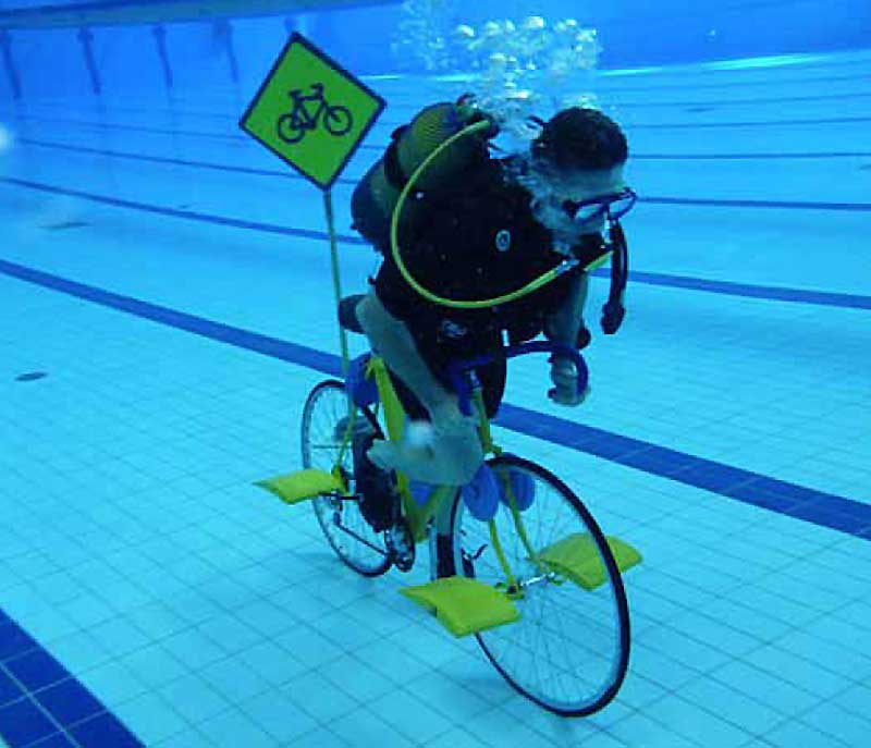 ashrita-portugal-underwater-bike.jpg