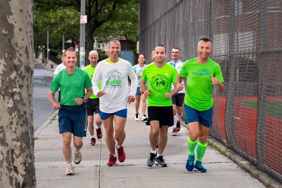 Runners on the first lap