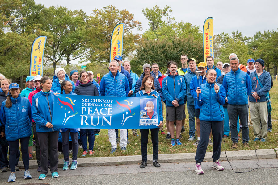 The Sri Chinmoy Oneness-Home Peace Run at the Heart-Garden Race