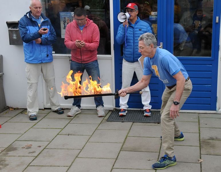 Ashrita juggling flaming sword